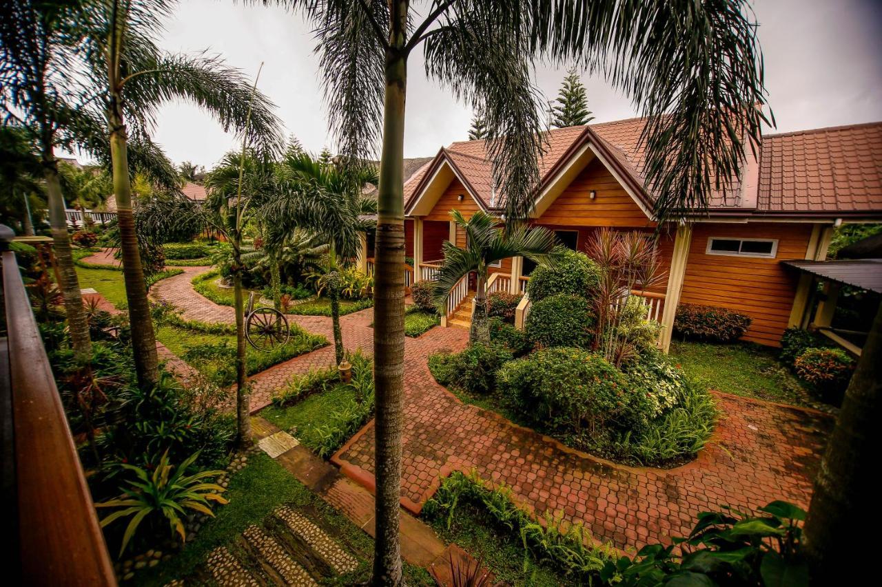 Hortz Hotels And Resorts Tagaytay City Exterior foto