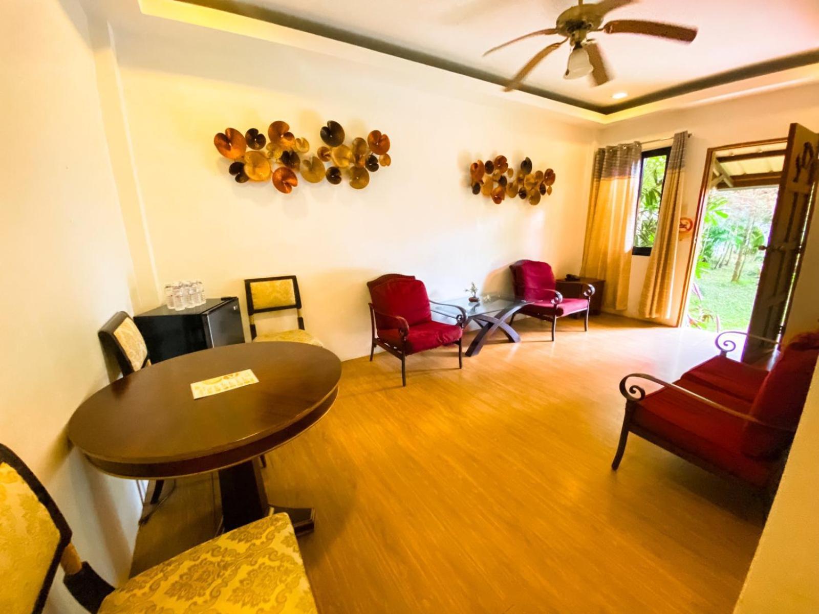 Hortz Hotels And Resorts Tagaytay City Exterior foto
